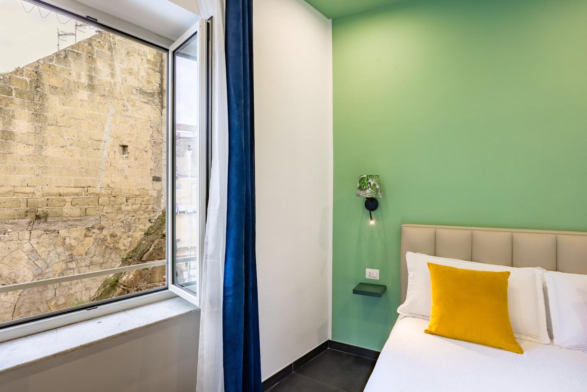 Le Porte Di Partenope Bed & Breakfast Naples