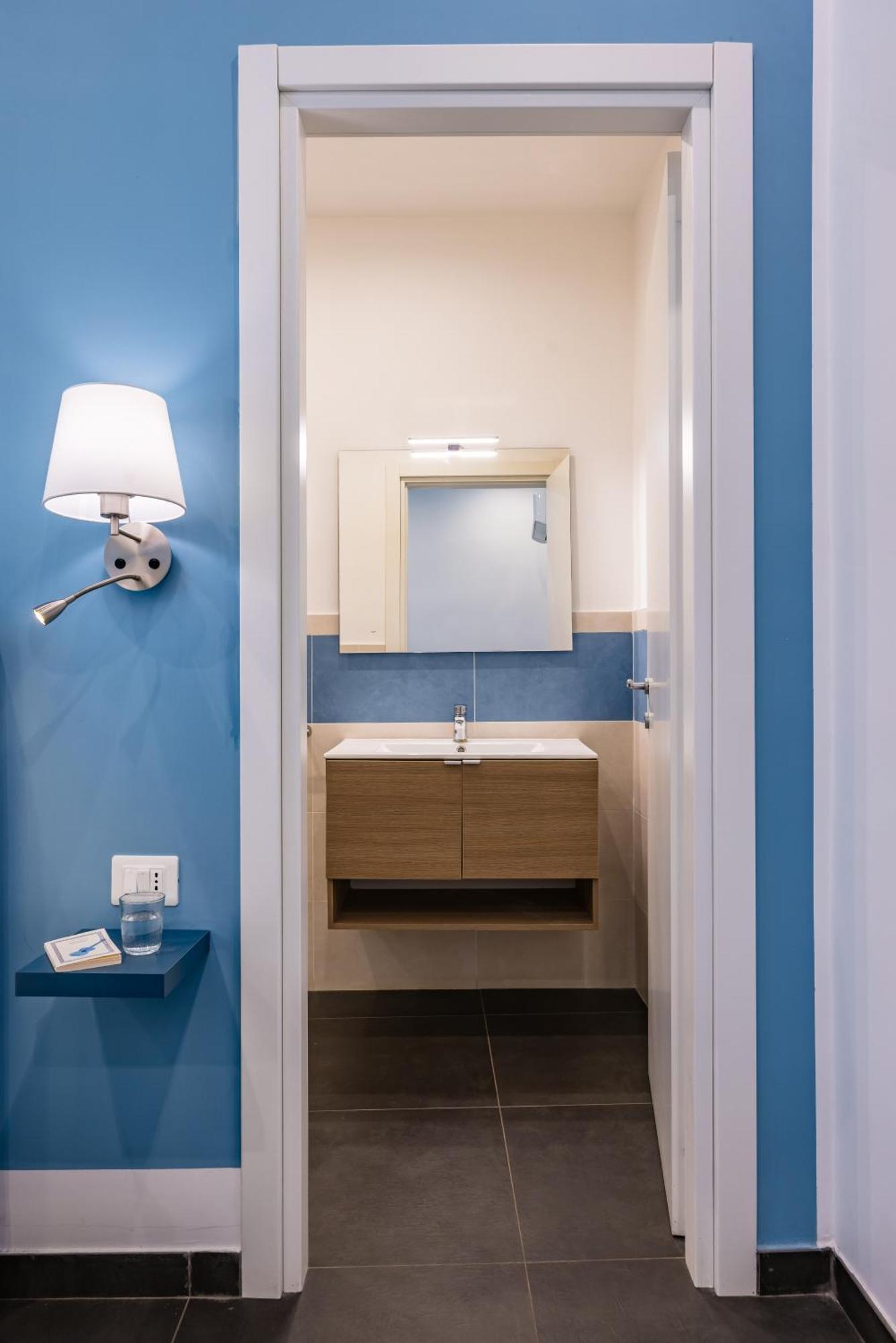 Le Porte Di Partenope Bed & Breakfast