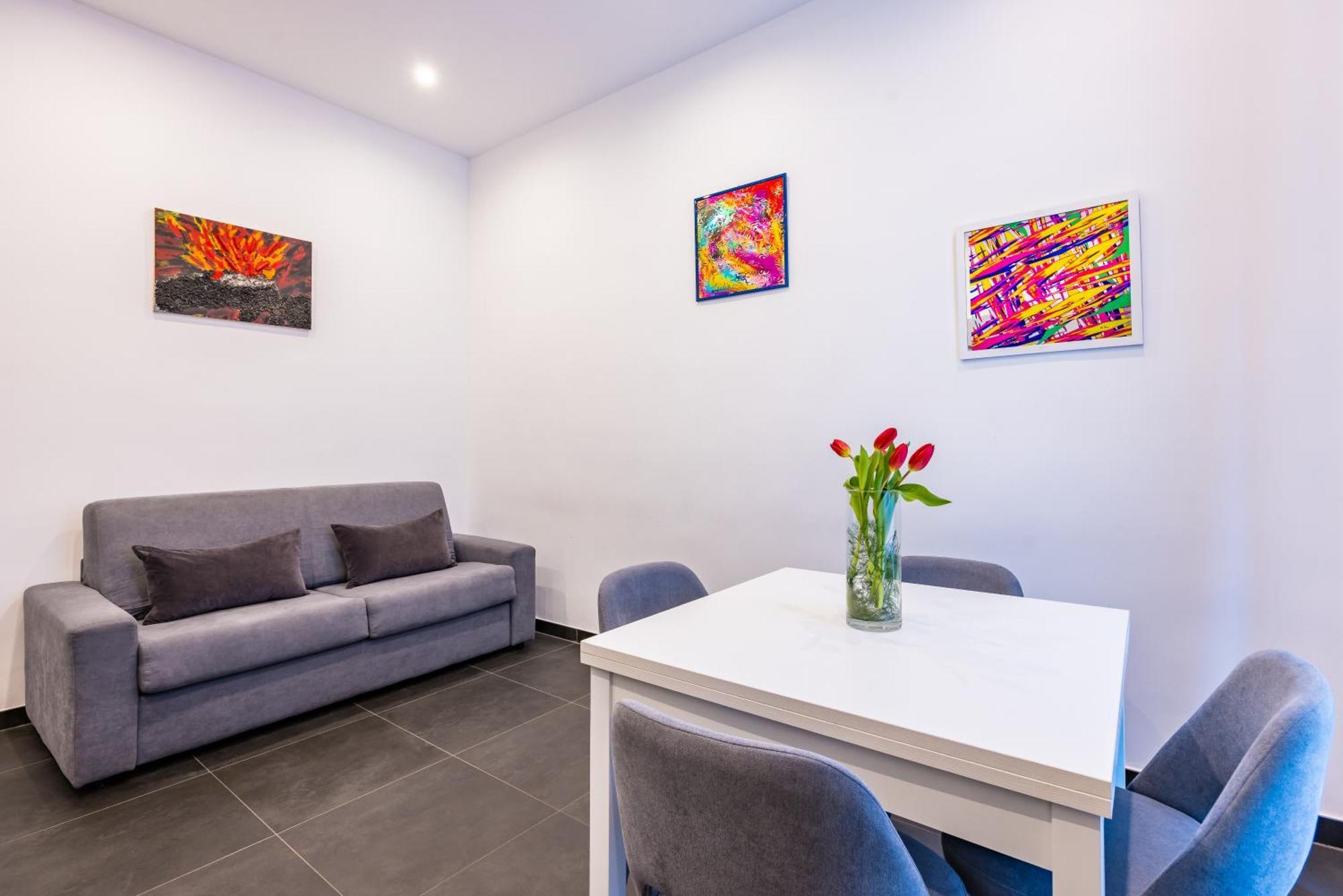 Le Porte Di Partenope Bed & Breakfast