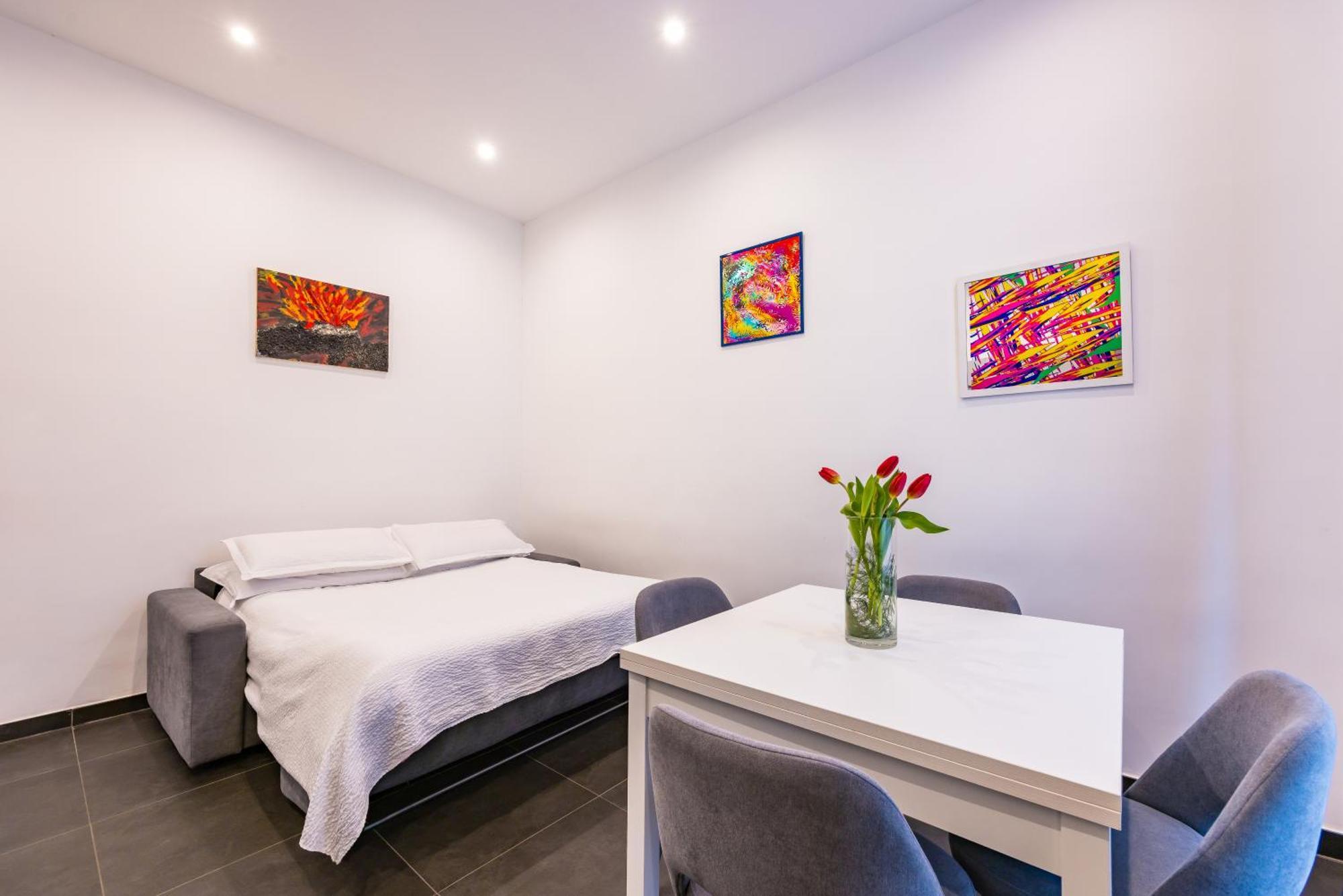 Le Porte Di Partenope Bed & Breakfast *